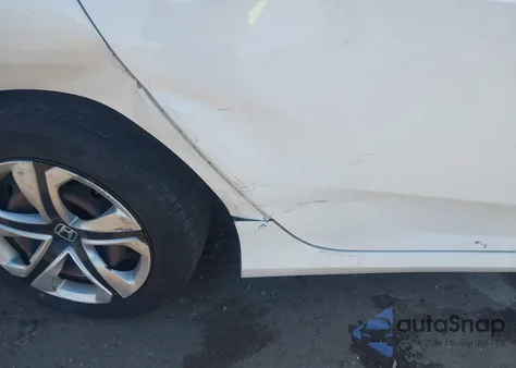 2016 Honda Civic Lx z USA, uszkodzony, nr VIN 2HGFC2F51GH555286